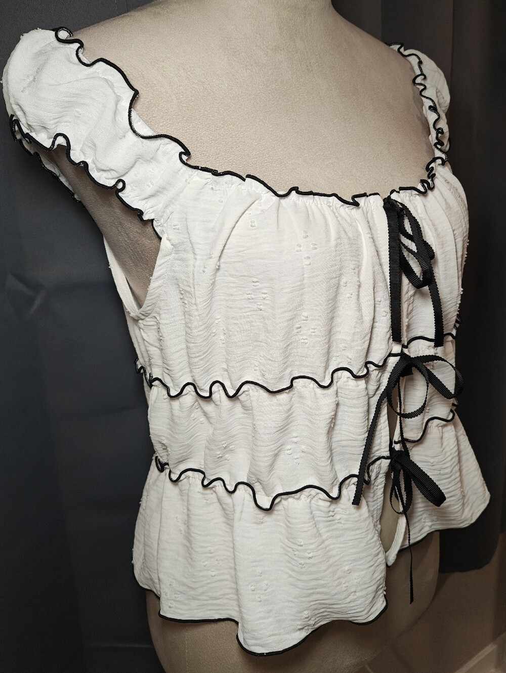 Kirious Los Angeles Cottagecore Maidens Tie Front Top. - Picture 2 of 12